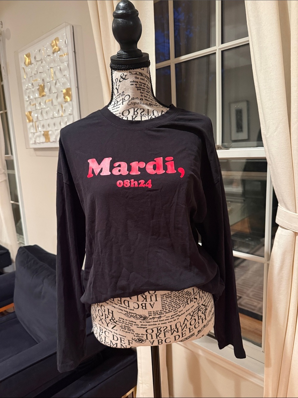 Black Long-Sleeve Tee with Pink 'Mardi' Graphic